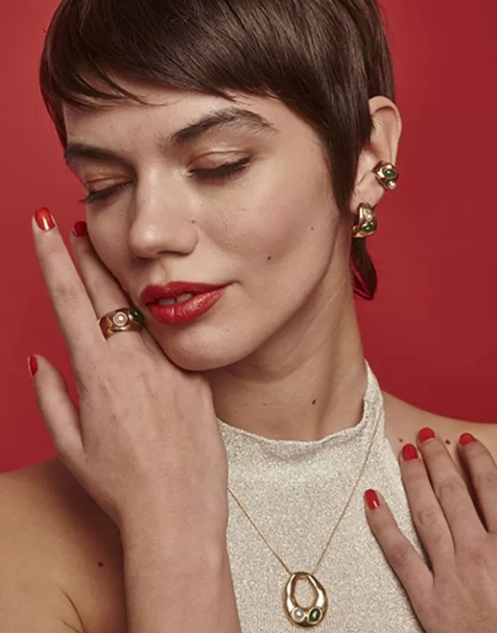 Fashion Majorica Gold Feme Small Hoop Earrings With Pearls And Green Agates